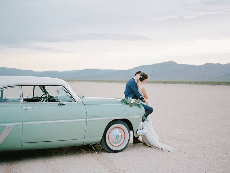 Stunning private Las Vegas elopement on a dry river bed