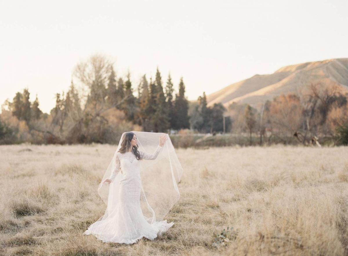 Sweet California Spring Bridal shoot at sunrise