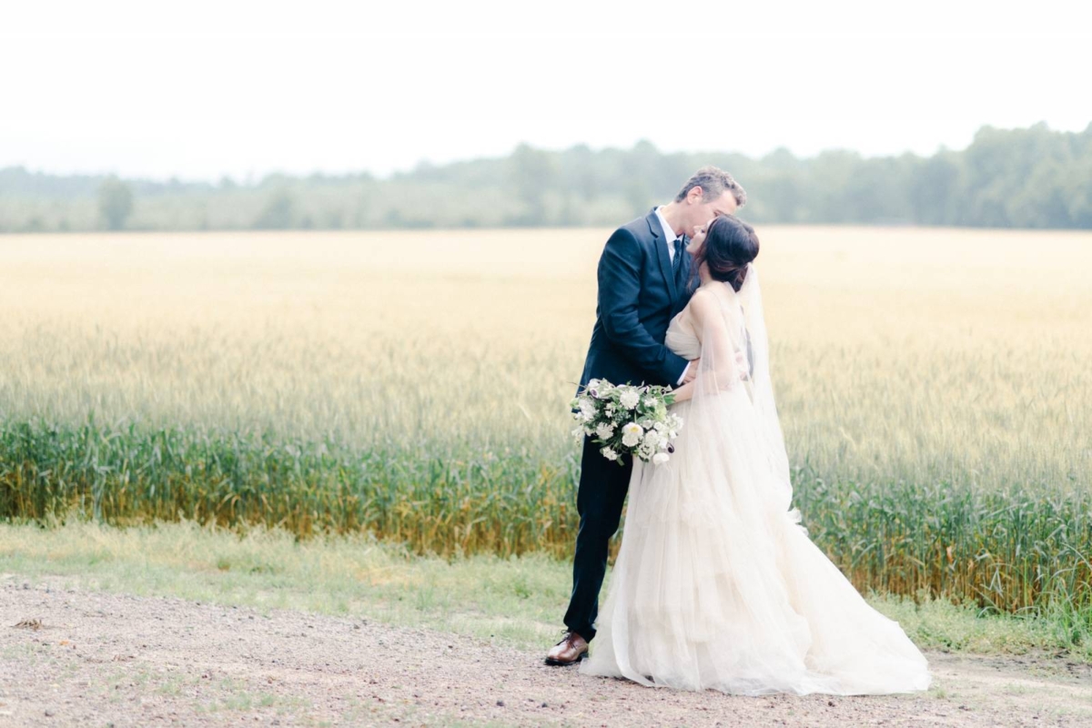 Charming wedding inspiration at a Plantation in Virginia