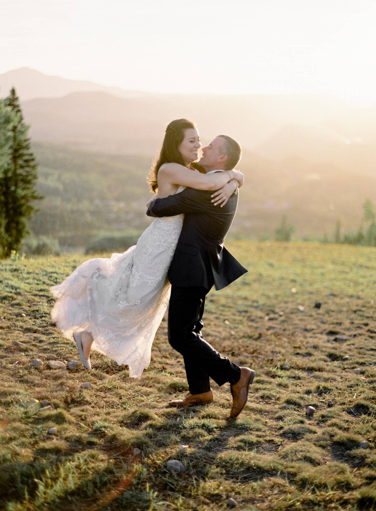 Intimate Mountaintop Wedding in Telluride, Colorado with a guest list under 30