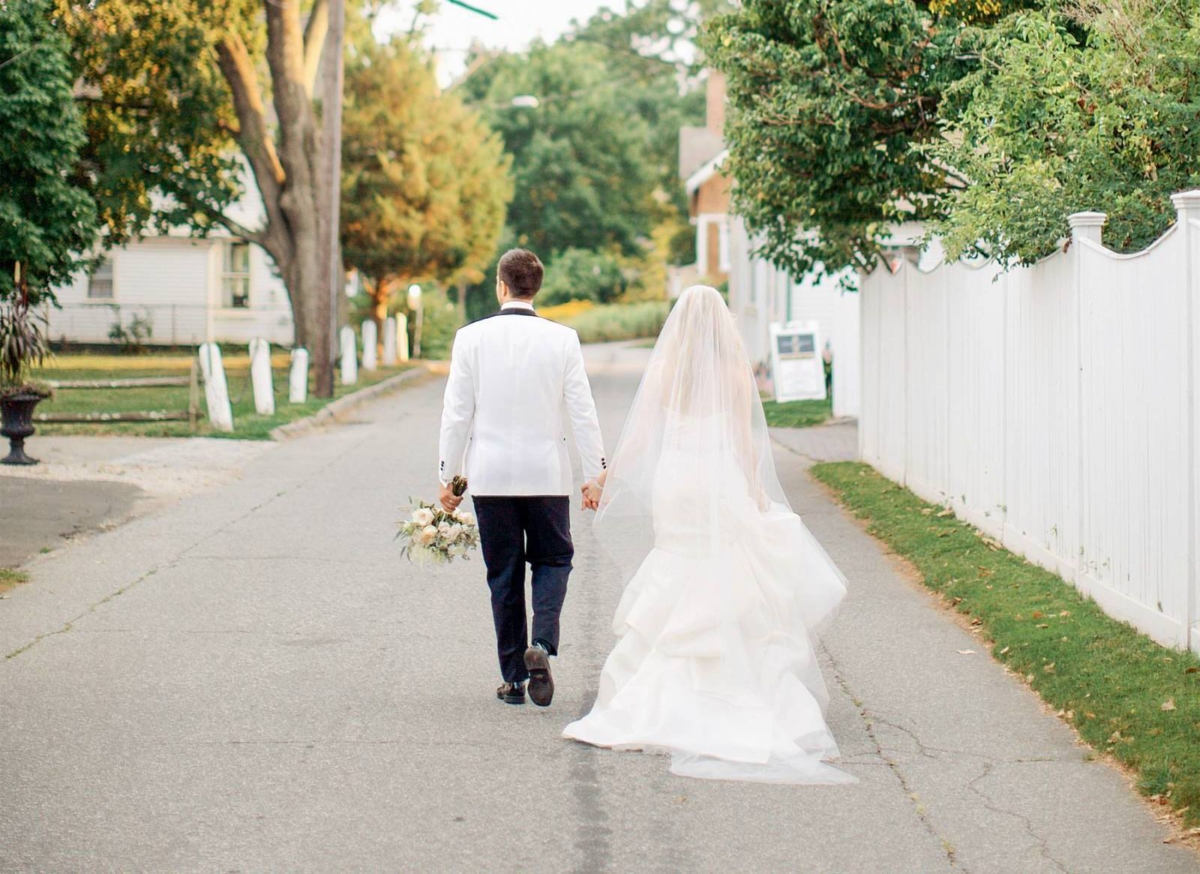 Connecticut coast wedding with a relaxed nautical vibe