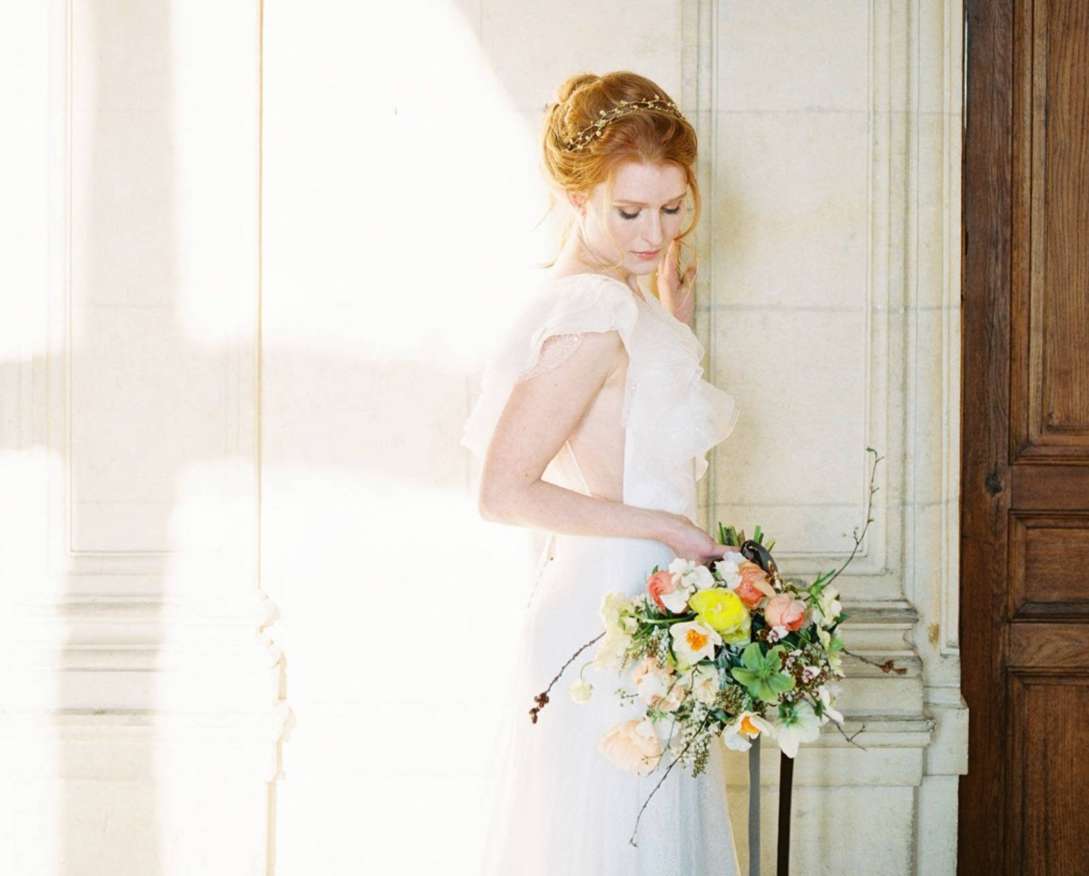 Refined elegant Spring wedding inspiration in a French Château