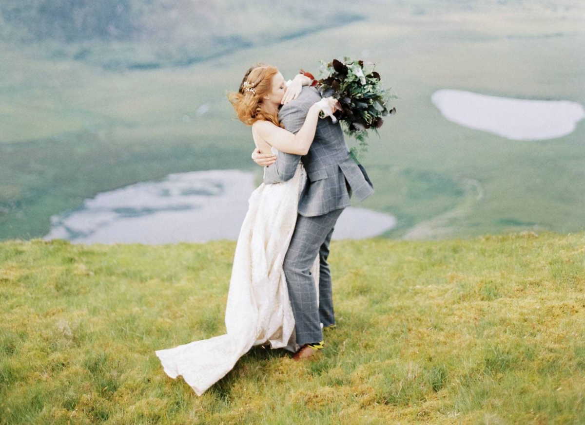 Intimate and wild elopement on the Irish Coast