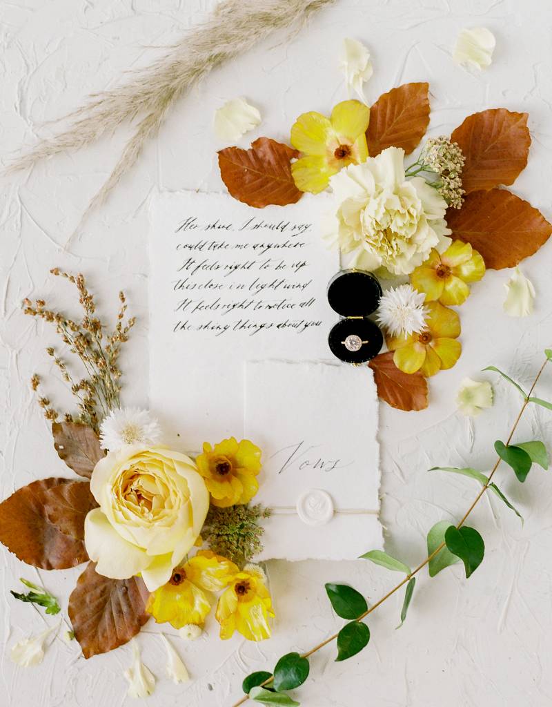 Enchanting Black tie Wedding Inspiration in fall tones