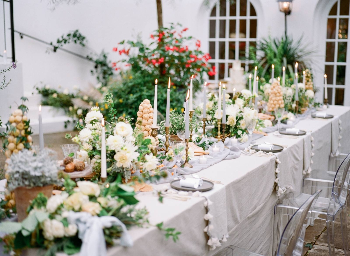 An Intimate Courtyard Wedding with a grand feel