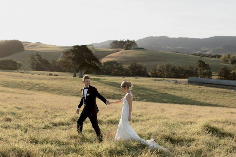 Elegant & relaxed summer wedding in Matakana, New Zealand