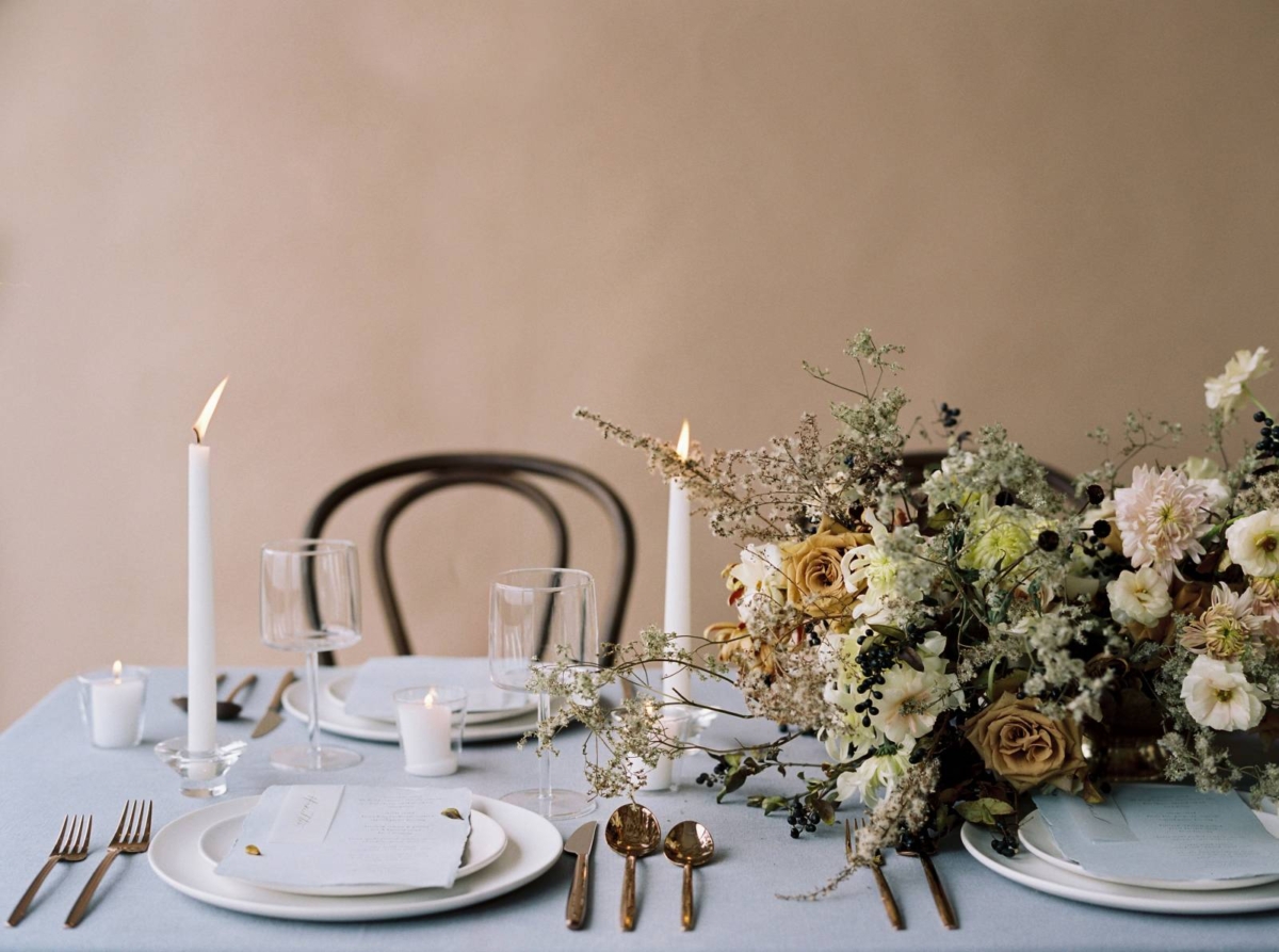 Modern chic wedding ideas in muted winter & autumn tones