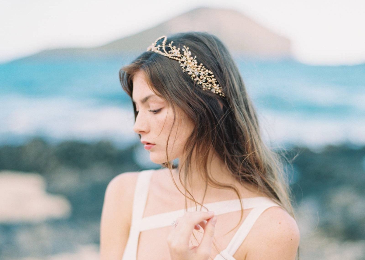 WIndswept coastal wedding inspiration in Oahu