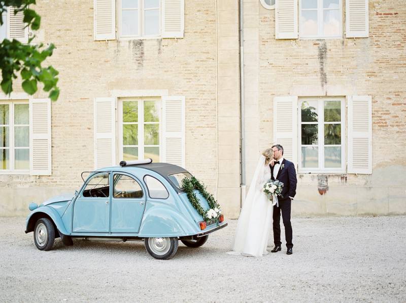 Romantic French destination wedding at Chateau de Varennes