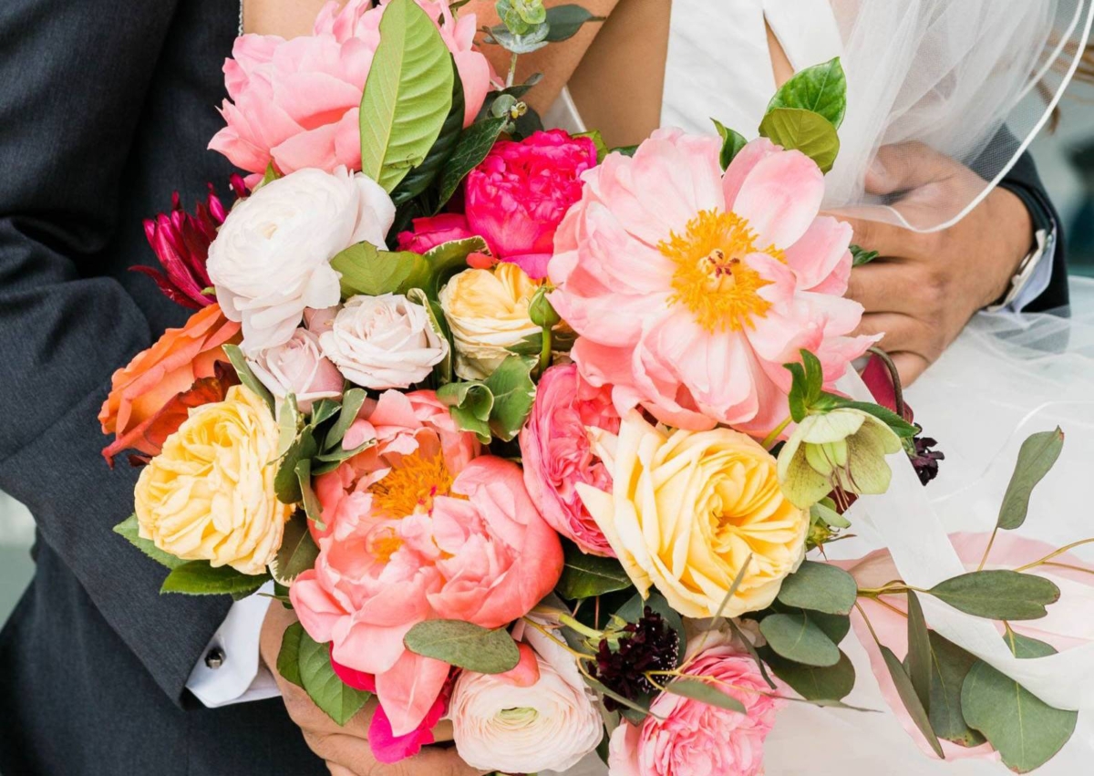 A Baltimore wedding blending Thai traditions with modern trends