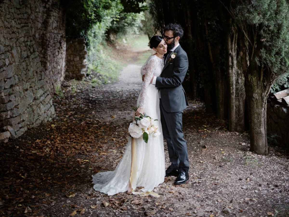 Timeless & elegant wedding in an Ancient Abbey in Umbria, Italy