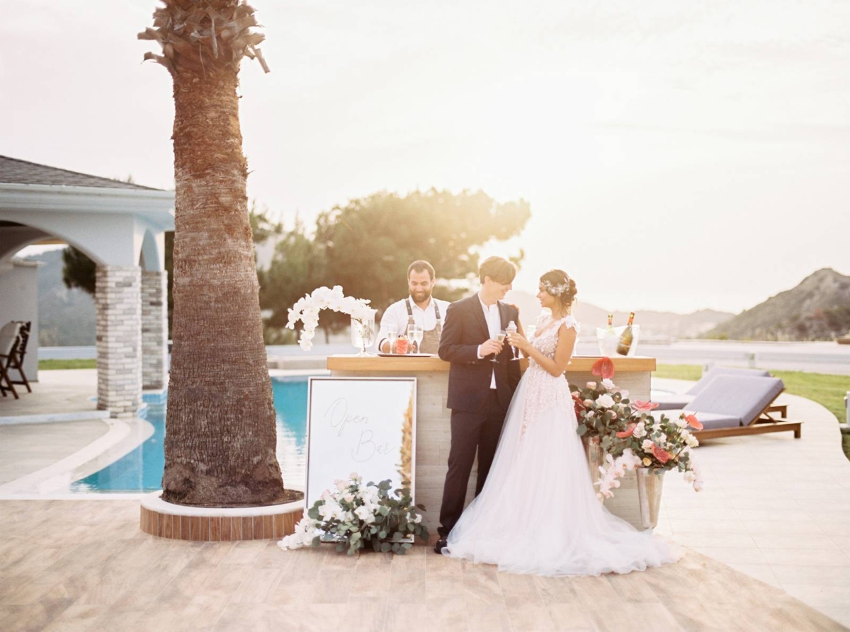 Stately wedding inspiration on Rhodes Island, Greece