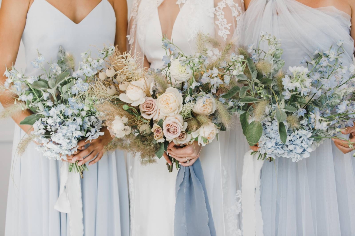 Coastal bridal inspiration in marine blues & greens