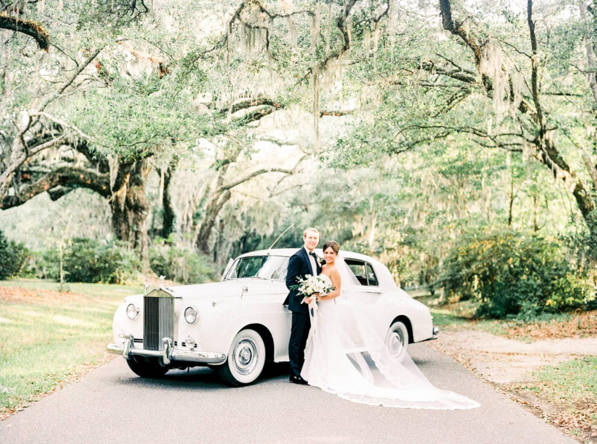 Timeless & Romantic Southern Wedding at Magnolia Plantation