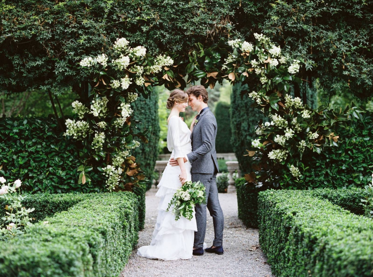 Lush garden wedding inspiration at Beaulieu Gardens