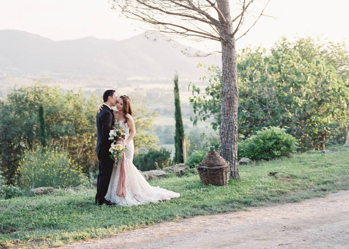 Old world elegance meets rustic charm at this Villa Montanare wedding