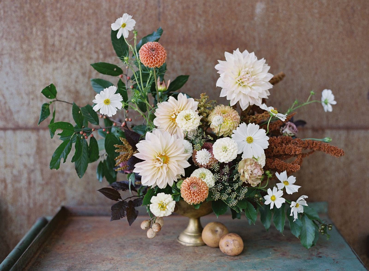 Intimate elopement shoot inspired by the charm of the French Countryside