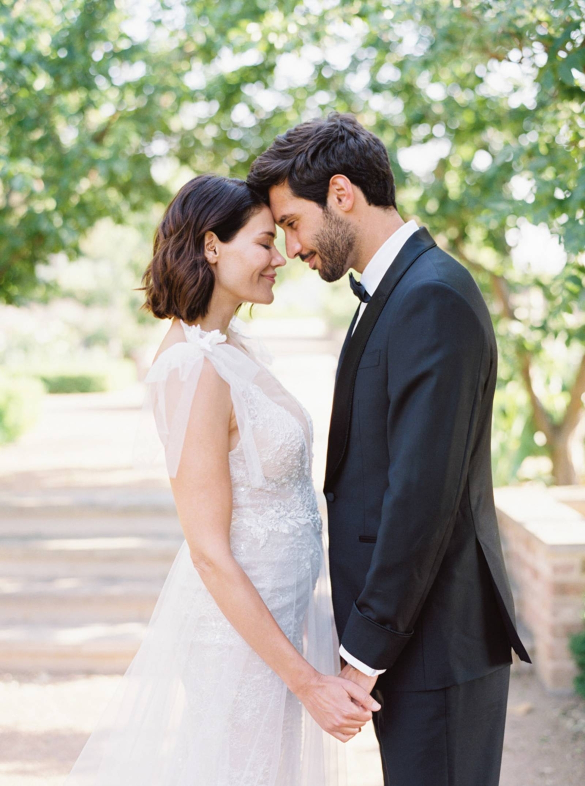 Effortlessly elegant Parisian inspired wedding inspiration in The Southern Highlands