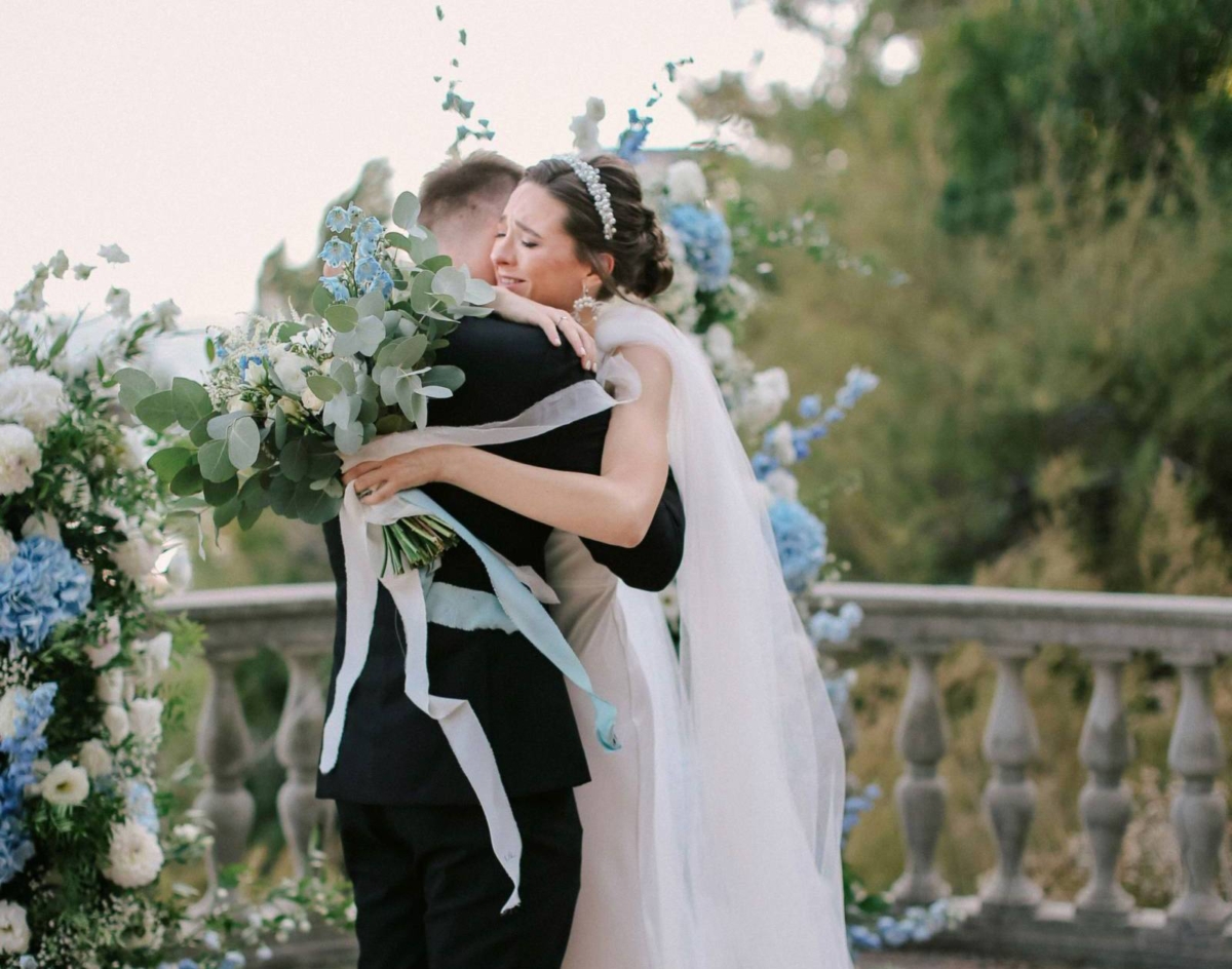 Intimate and emotional wedding on the Crimean Peninsula