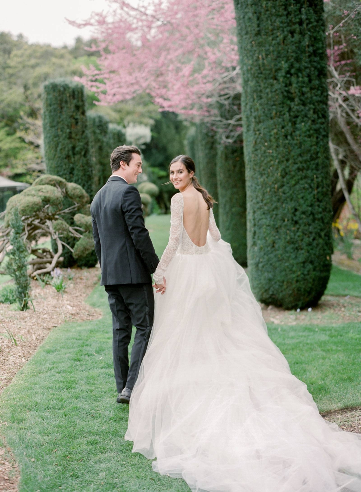 Modern & colourful wedding inspiration at Filoli Gardens