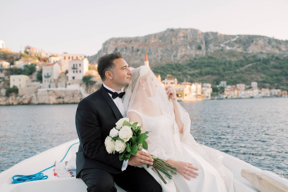 Peaceful & romantic destination wedding on Greece’s tiniest island