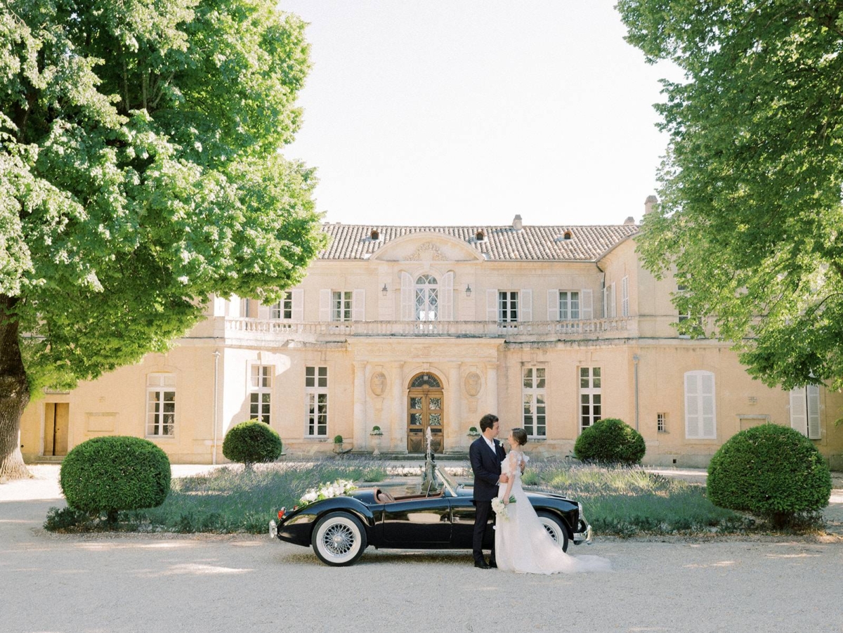 Romantic & enchanting elopement inspiration in Provence