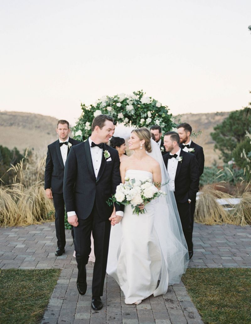 Elegant Colorado Fall Wedding with a stunning floral arch