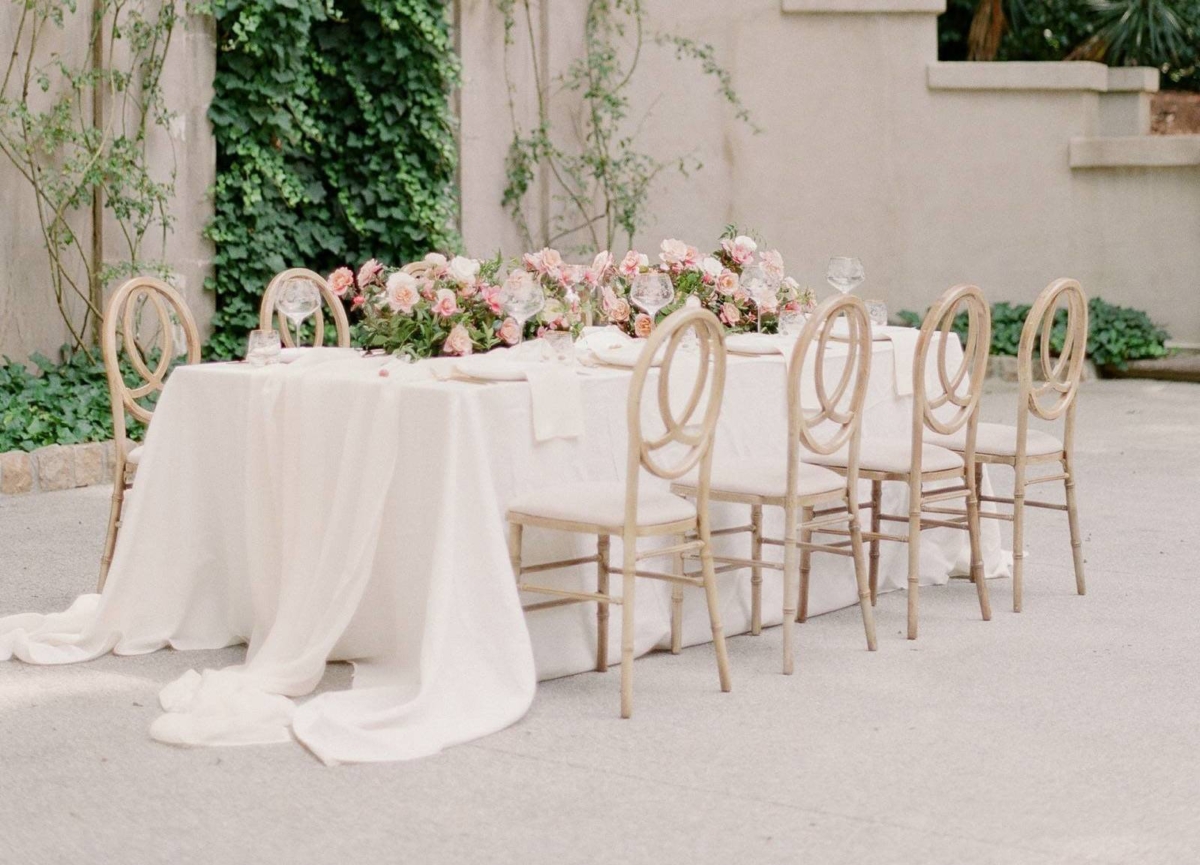 Celebrating fierceness and femininity in this romantic Swan House wedding inspiration