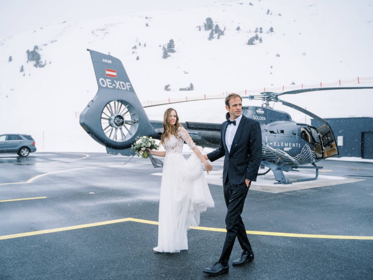 Elegant James Bond inspired Winter Wedding in the Austrian Alps