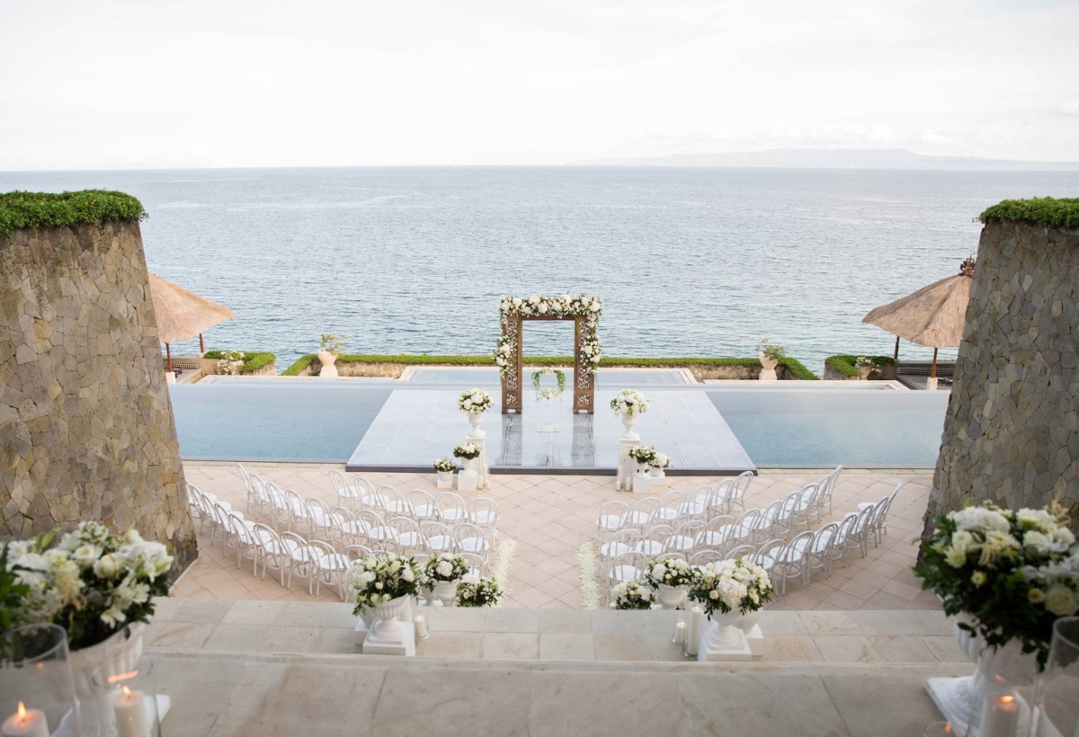 Understated elegance at this magical Bali wedding at Amankila Resort