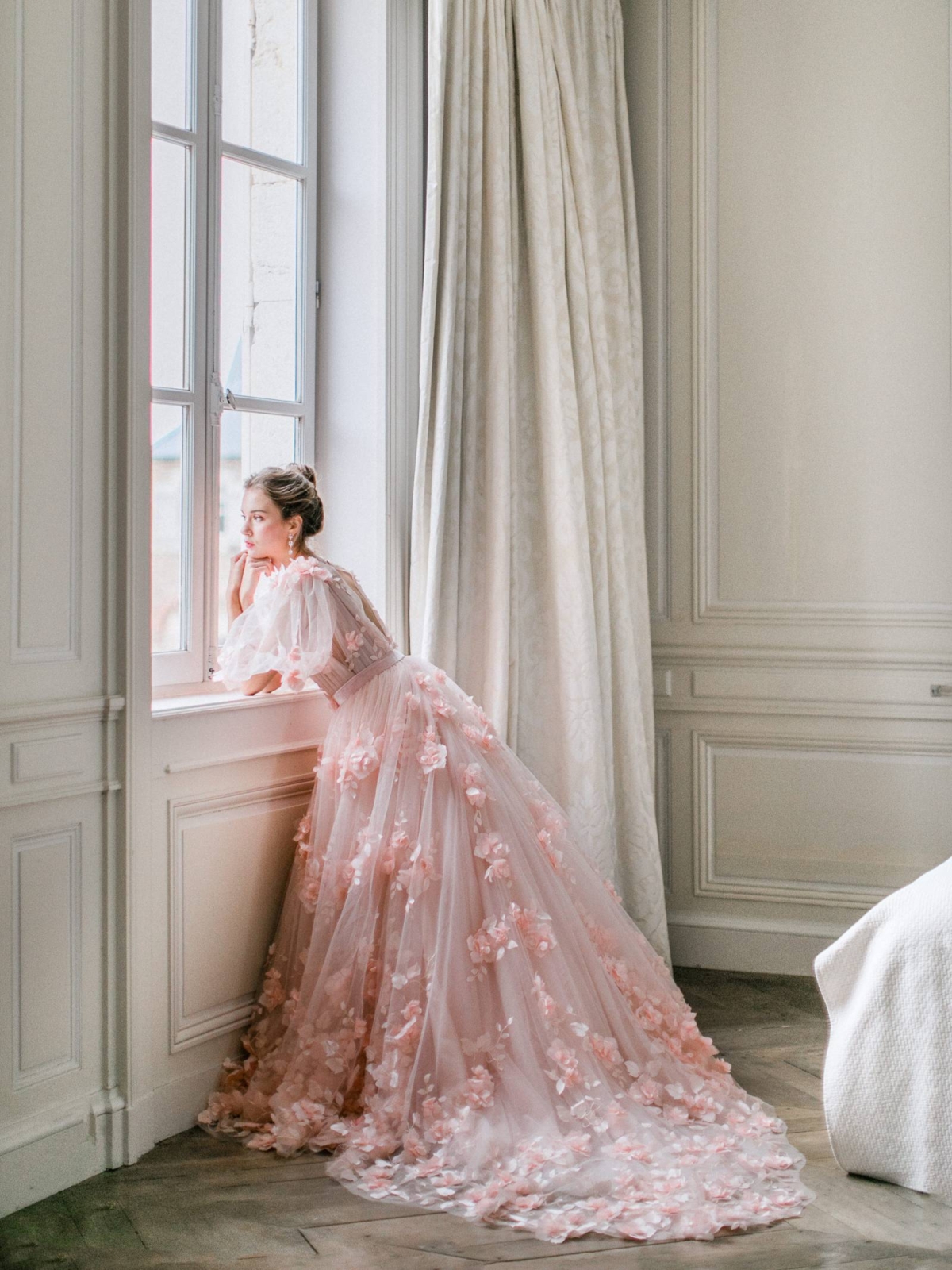 An ode to femininity: Bridal inspiration at Chateau de Varennes