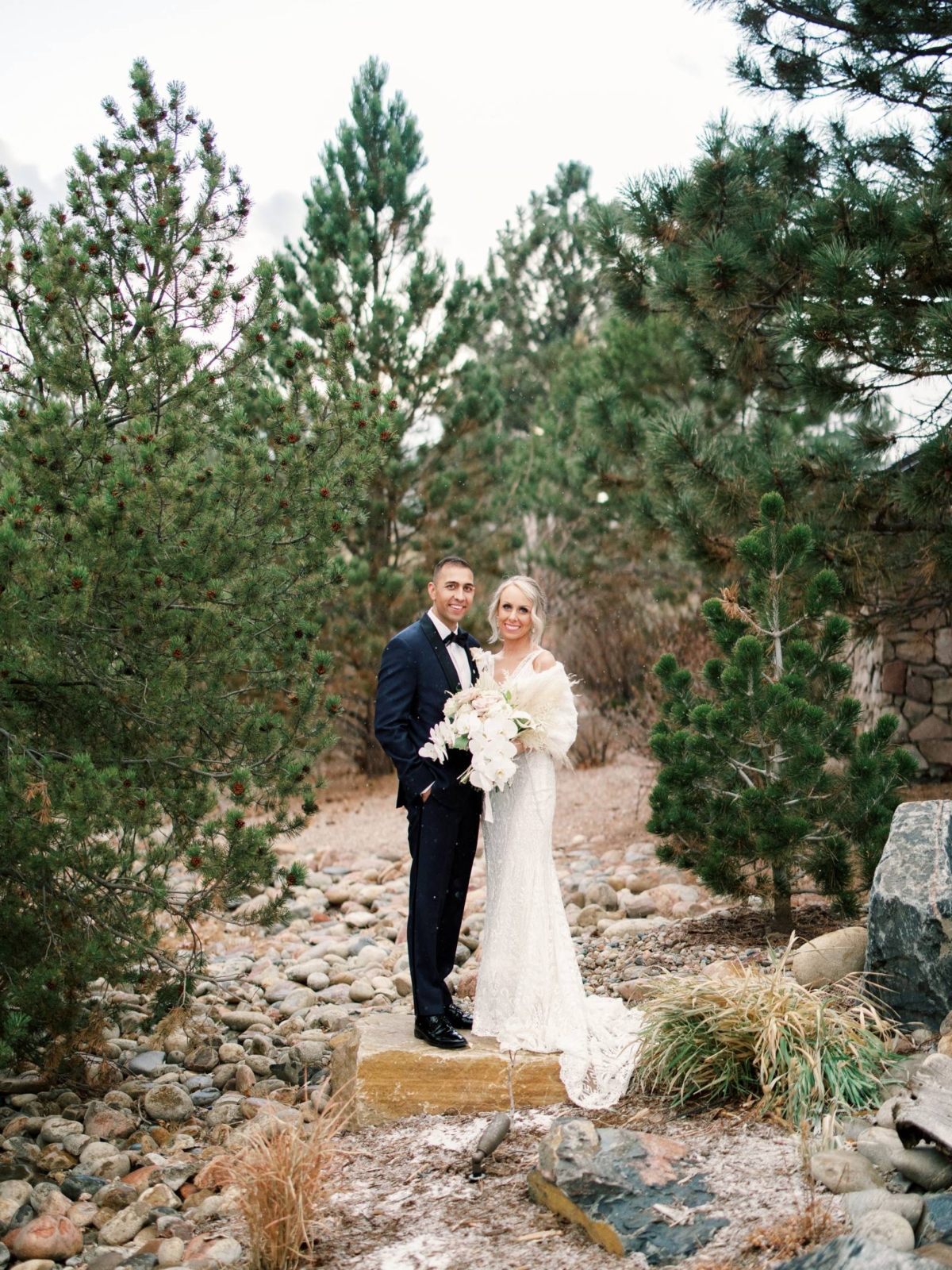 Modern romance meets fun boho vibe at this Colorado wedding