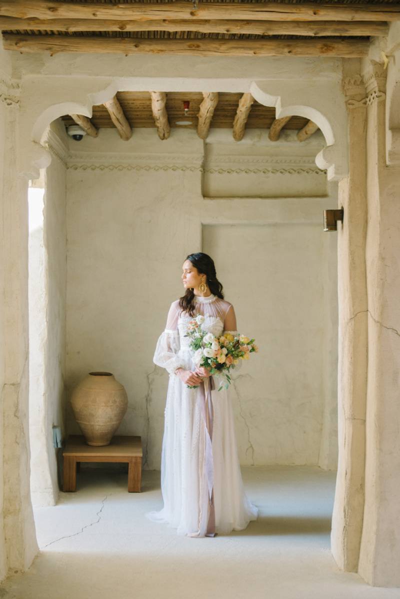 Modern Elegance meets Enchanting Arabia in this Dubai wedding inspiration