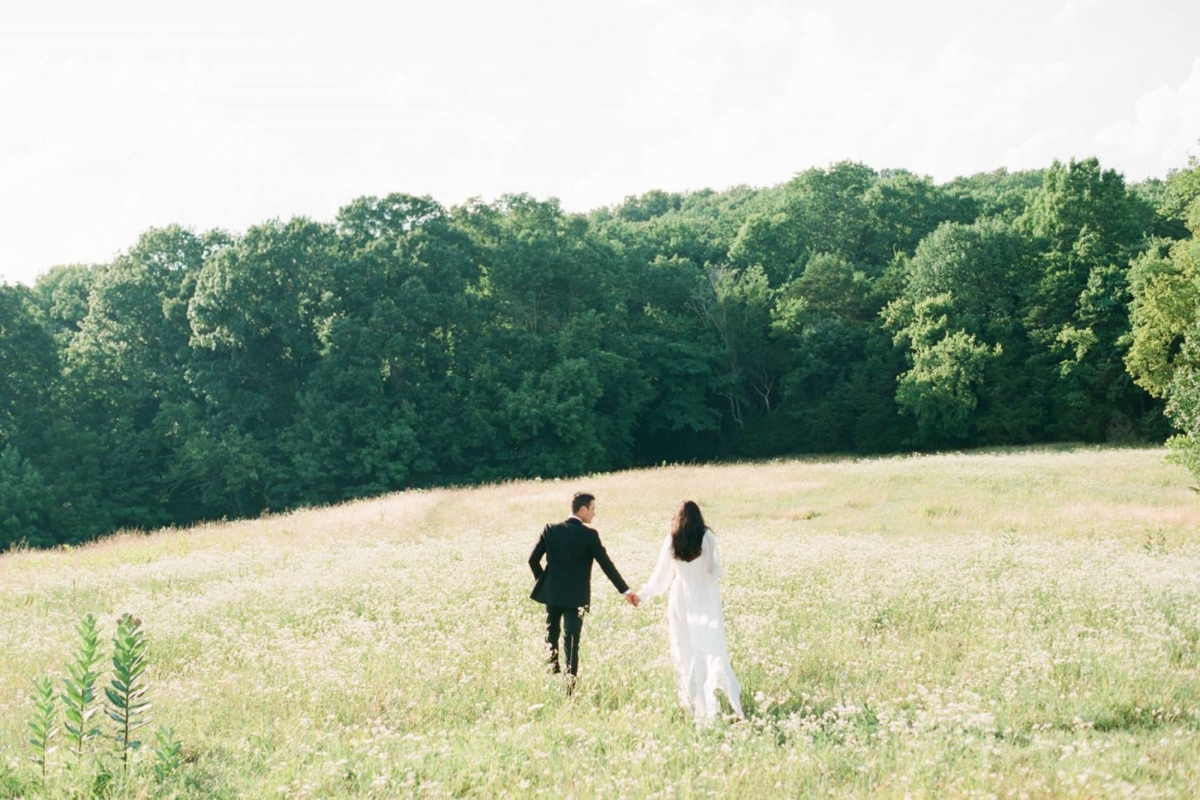 5 minutes with… Tennessee wedding photographer Honeysuckle & Wine