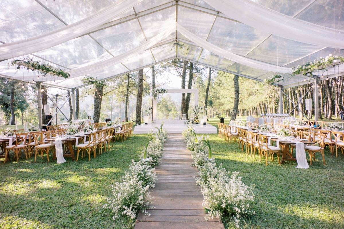 A fun, down to earth & relaxed backyard style wedding in Indonesia