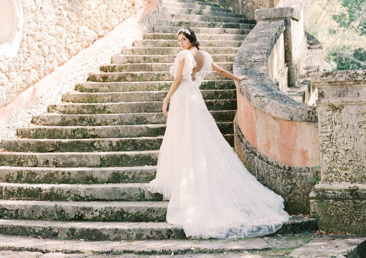 Regal & luxurious elopement at the Vizcaya Museum & Gardens