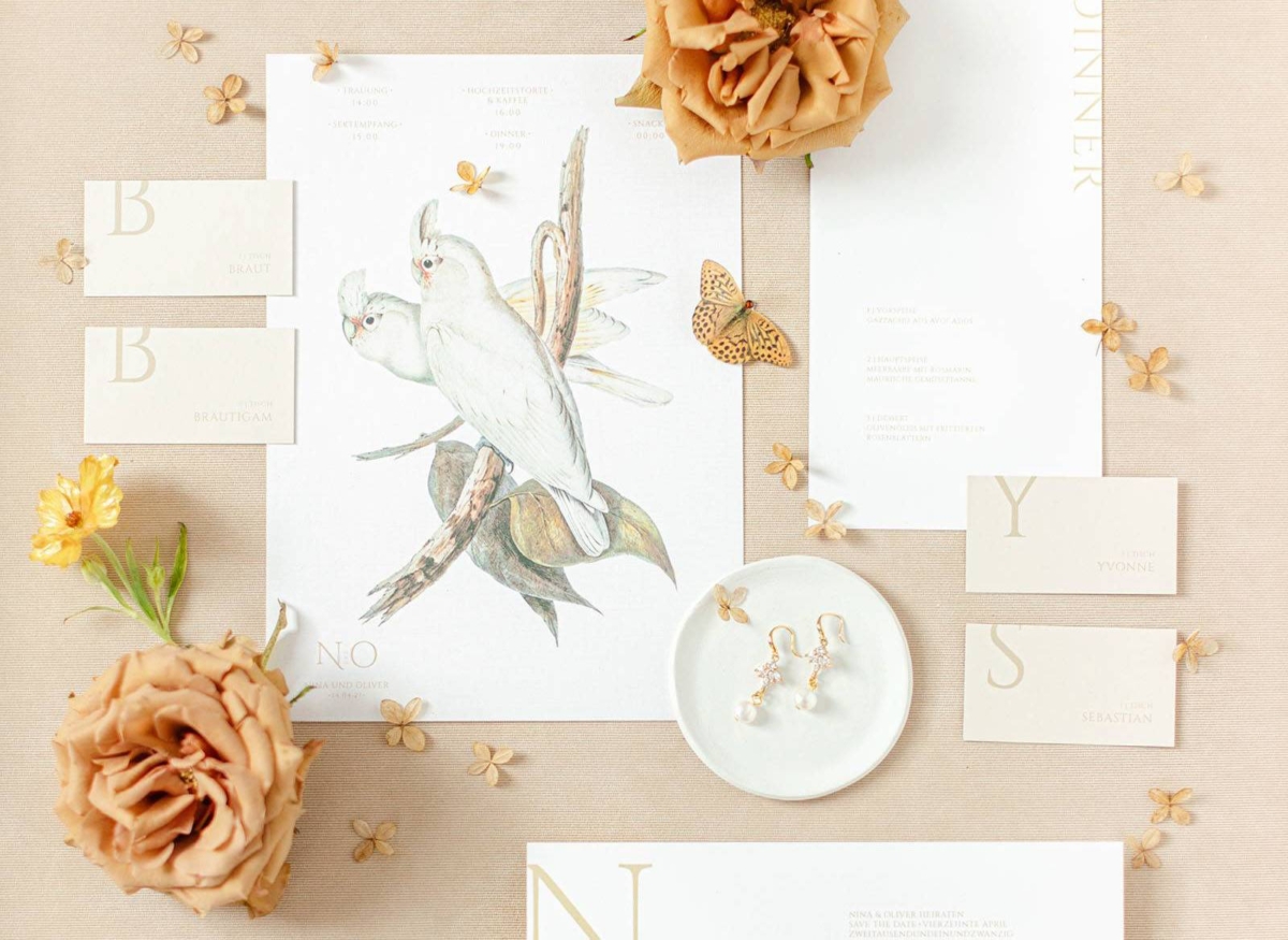 Micro-wedding Inspiration in a neutral colour palette