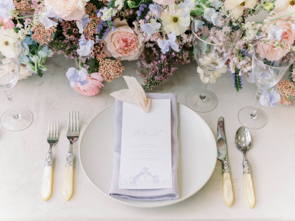 Spring wedding inspiration with the prettiest florals you ever did see!