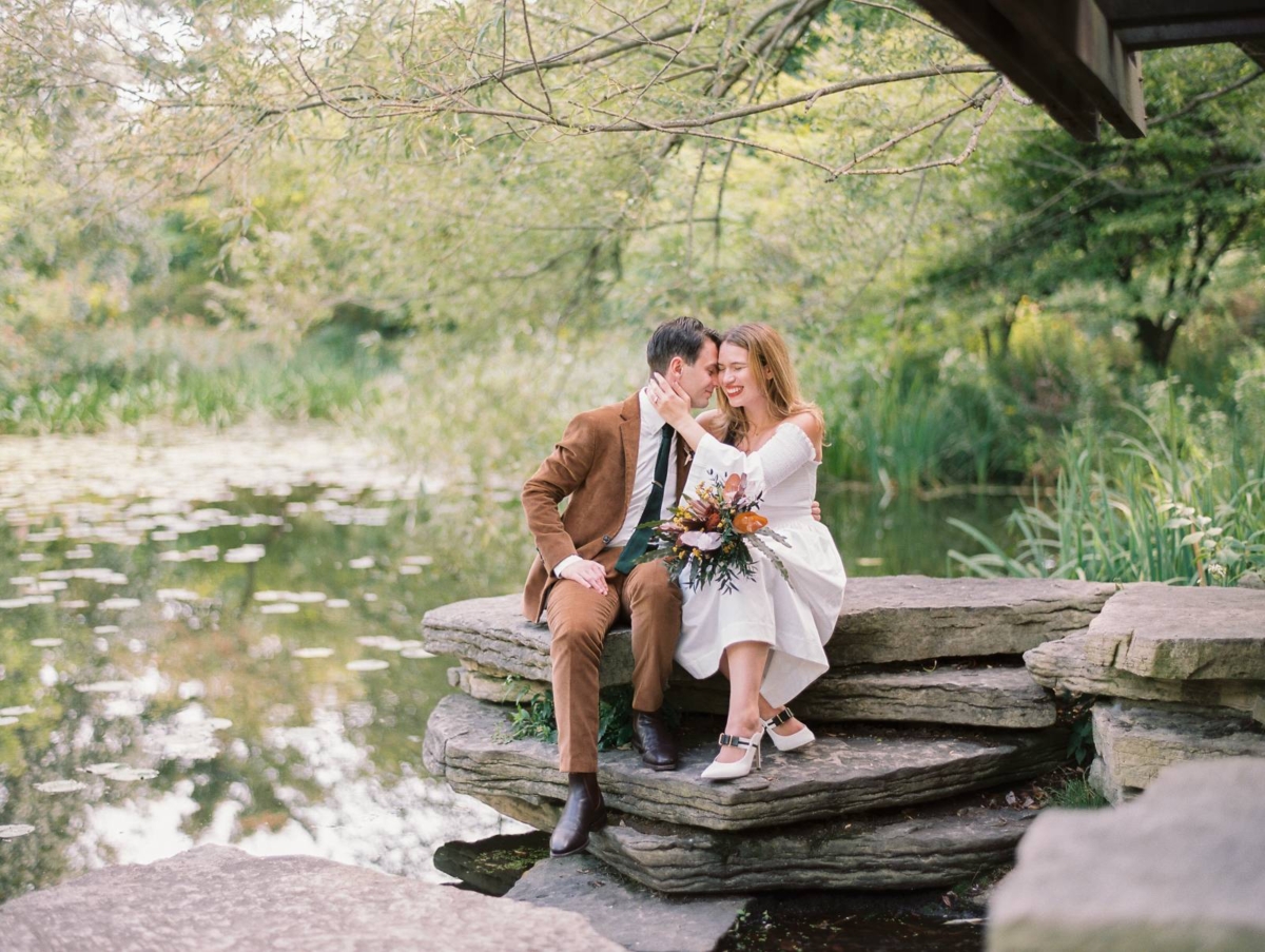 Intimate Chicago Wedding with a mid-city walk to the reception