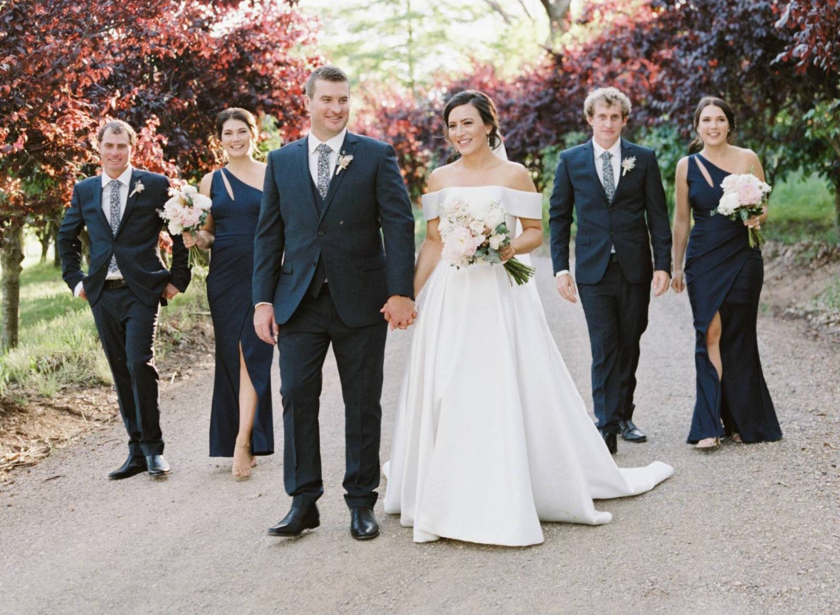 An elegant and classic vineyard wedding overlooking an ancient volcano