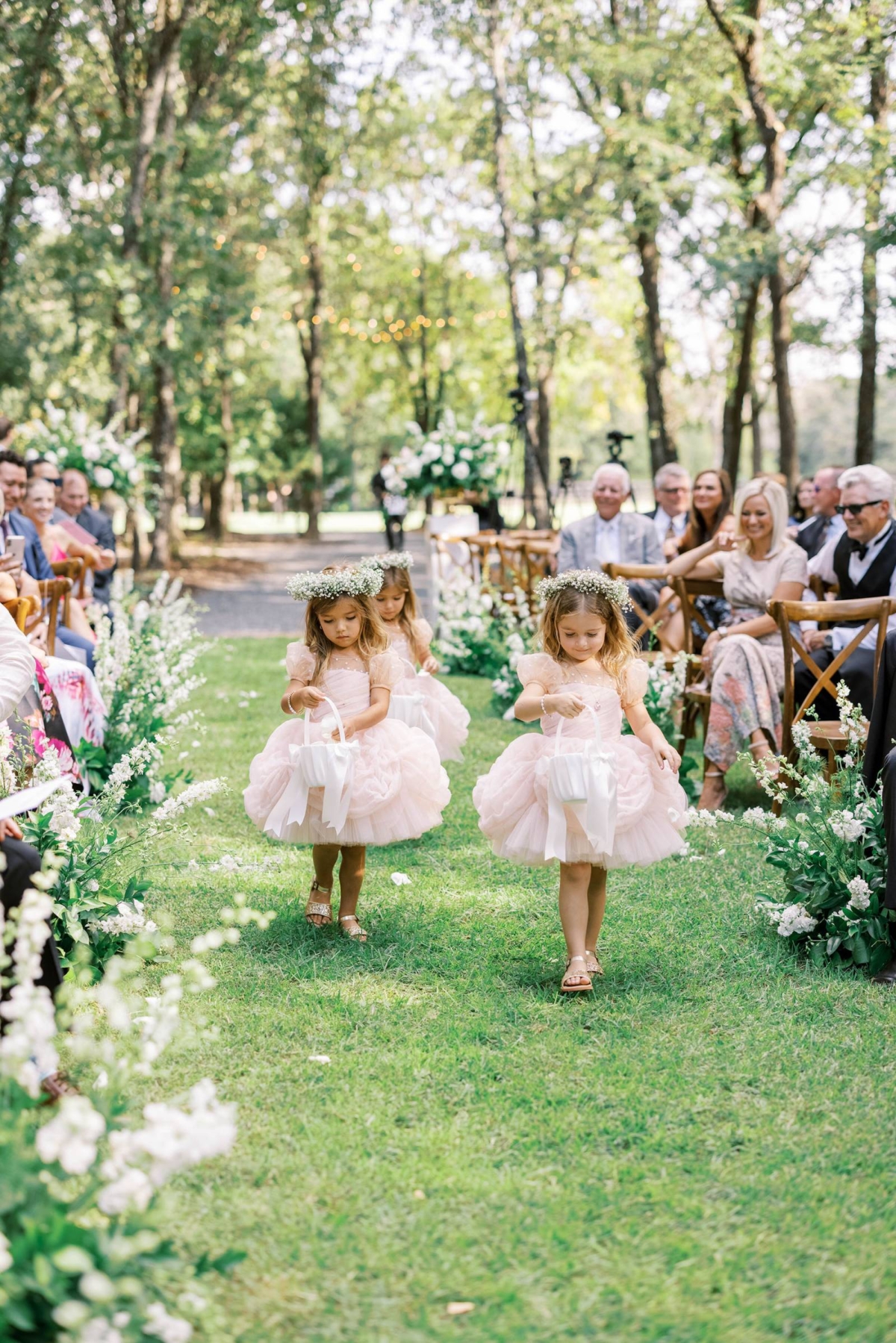 Charming modern & elegant barn wedding with the cutest flower girls