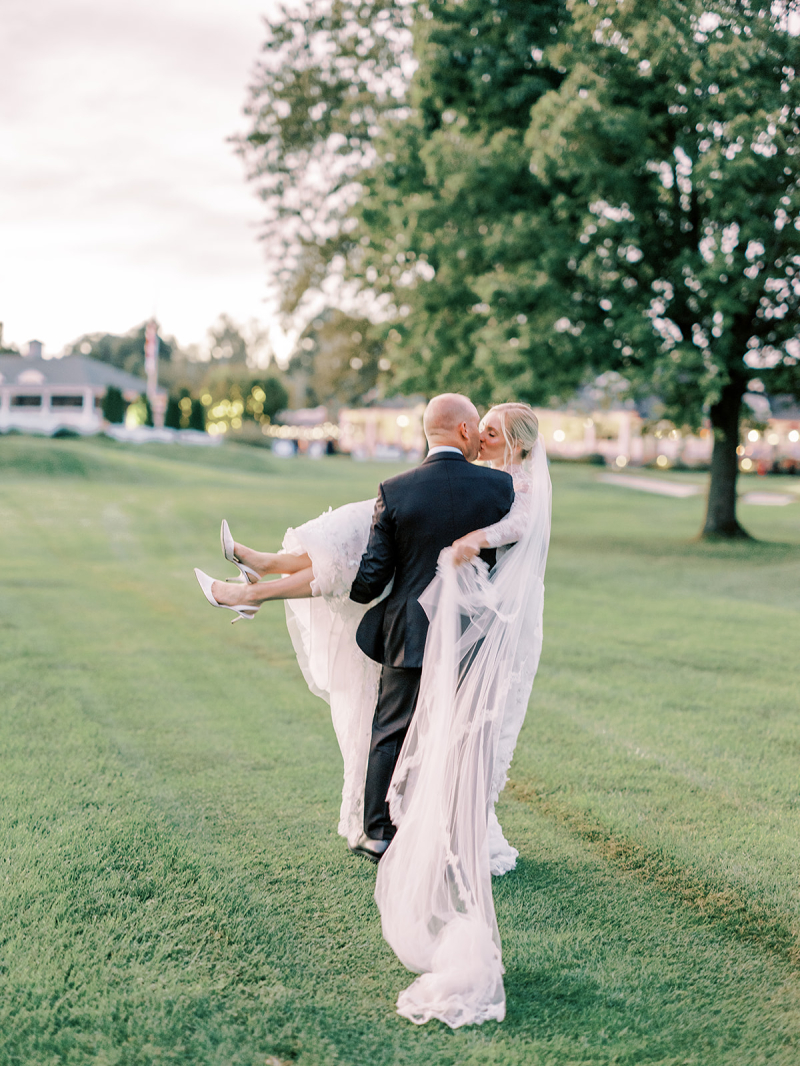 Fresh Elegant Spring Inspired Wedding in Greenwich Connecticut