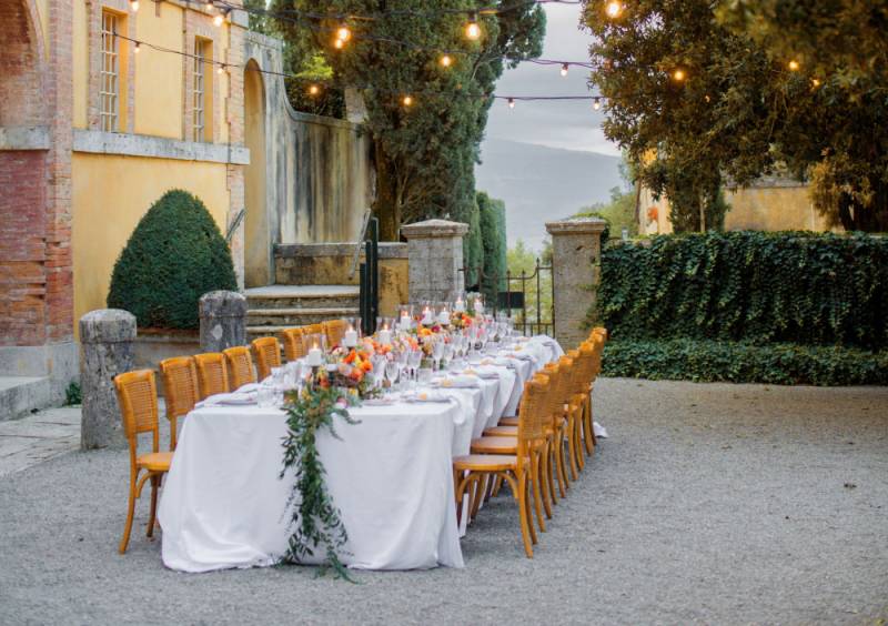 Intimate & romantic Tuscan wedding in the beautiful gardens of La Foce