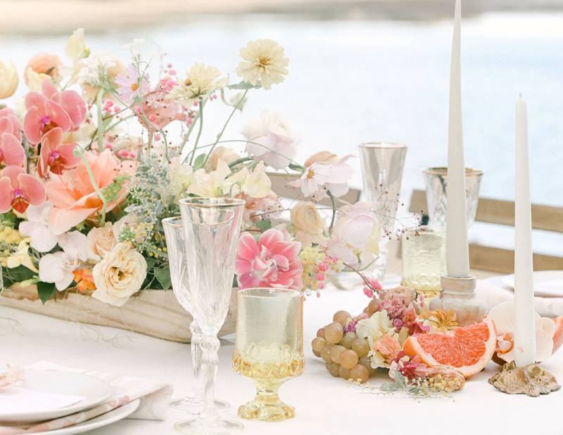 European elegance teamed with tropical Hawaiian wedding inspiration