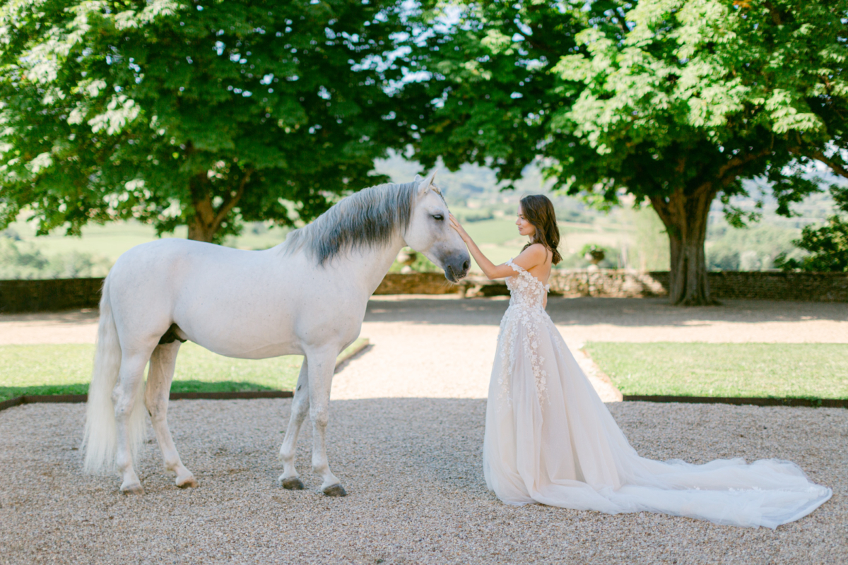 Enchanting wedding ideas at a Chateau in the vineyards of Burgundy