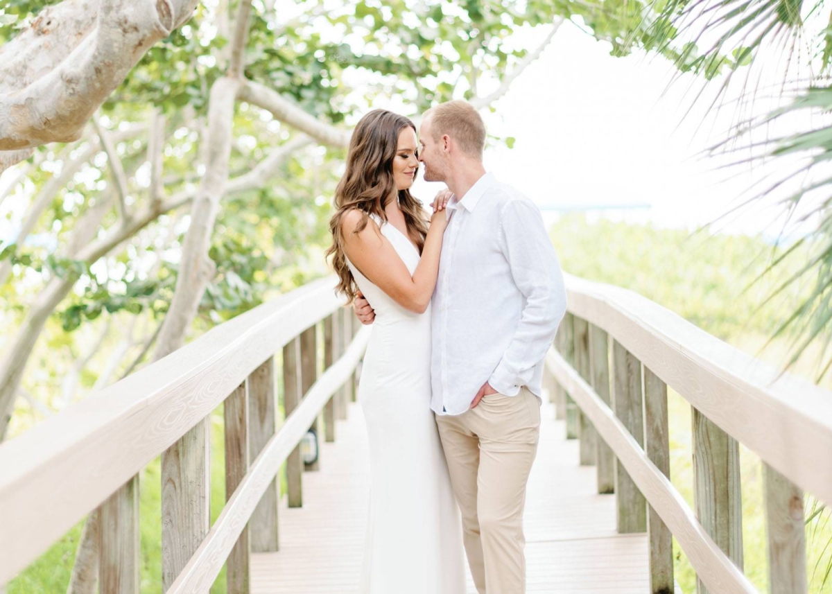 Chic Florida Wedding with a New Twist on Tropical