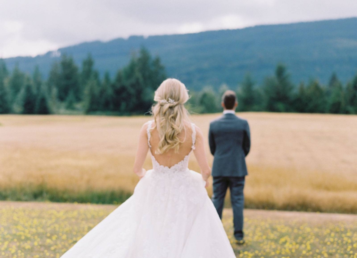 This Pacific Northwest Wedding at Camp Korey is a modern fairytale