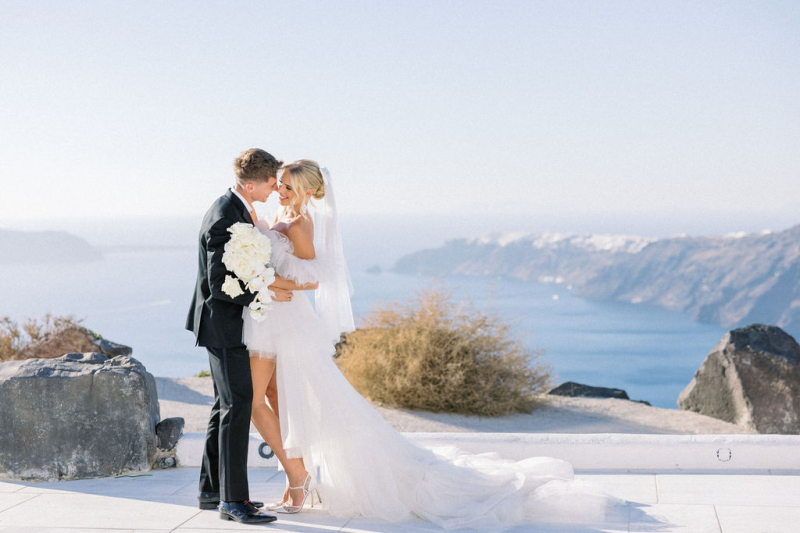 Chic and Modern Wedding Inspiration in Santorini, Greece