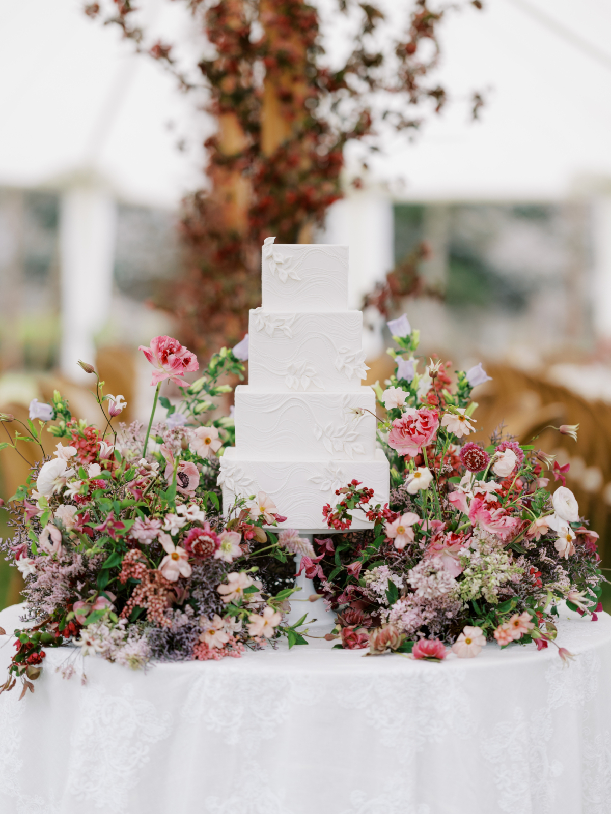 A Floral-Filled Old World Inspired Wedding Editorial at Philbrook Museum of Art