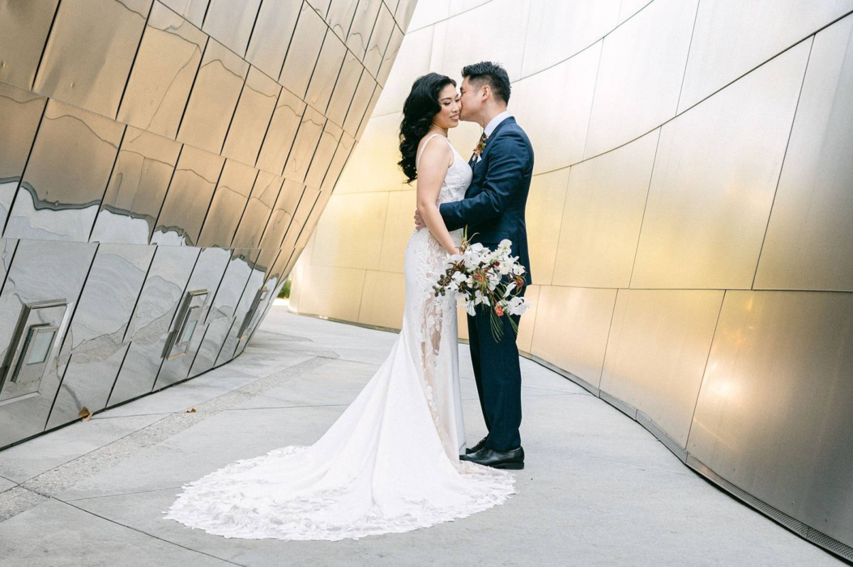 A blending of heritages in this modern & sleek downtown Los Angeles Wedding